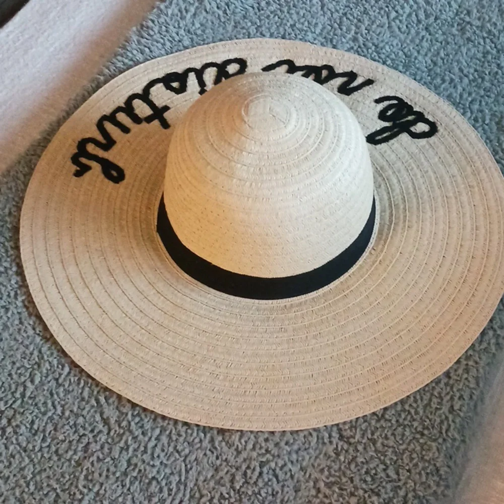 UNBRANDED "Do not Disturb" Floppy Sun Hat - Picture 2 of 3